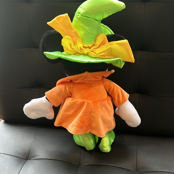 Halloween Minnie Mouse witch 16” Plush excellent condition - Picture 3 of 3